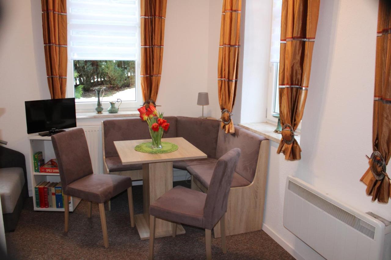 Ferienwohnung Am Muehlbach Клингентал Екстериор снимка